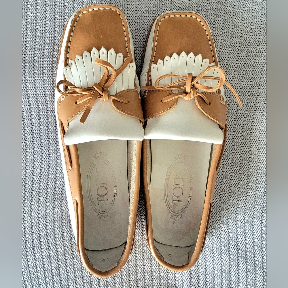 Tods Leather Fringe Trim Accent Loafers